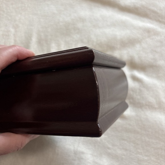 Vintage Wood Floral Tapestry Jewelry Box with Removeable Tray Mirror 8x3.5x5" - Picture 6 of 16